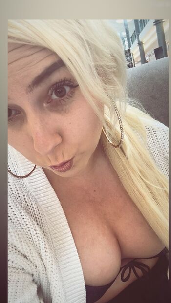 Blondiihell