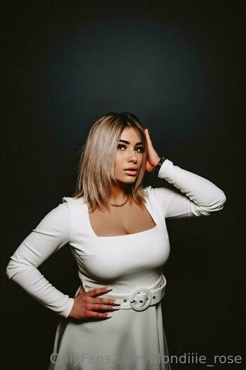 blondiiie_rose