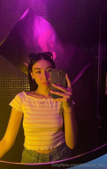 blossom_kiss