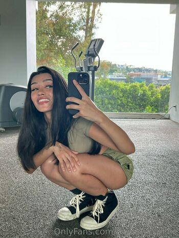 bootsthefeline