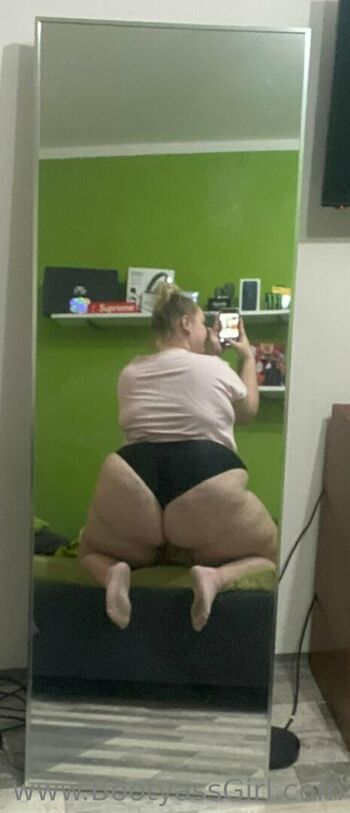 bootyassgirl