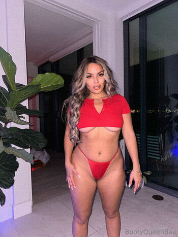 bootyqueenbae