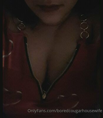 boredcougarhousewife
