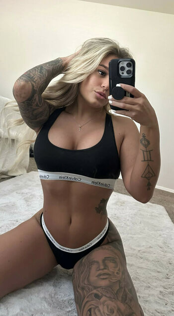 BrazyBecca