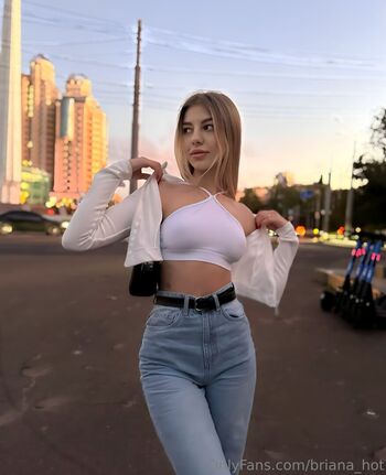briana_hot