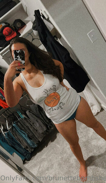 brunettebombshell13