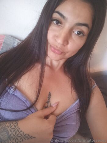 brunettesexyy