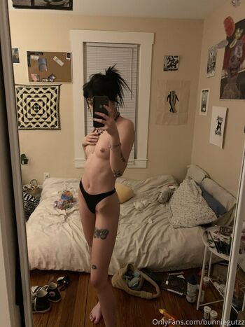 bunniegutzz