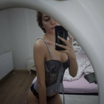 Büşra çabuk