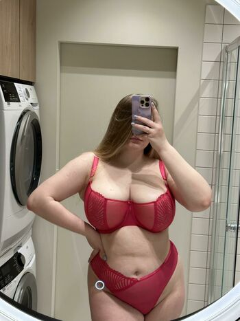 busty_diva