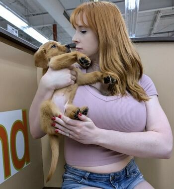 Busty_ginger