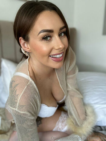 bustybelle_xx