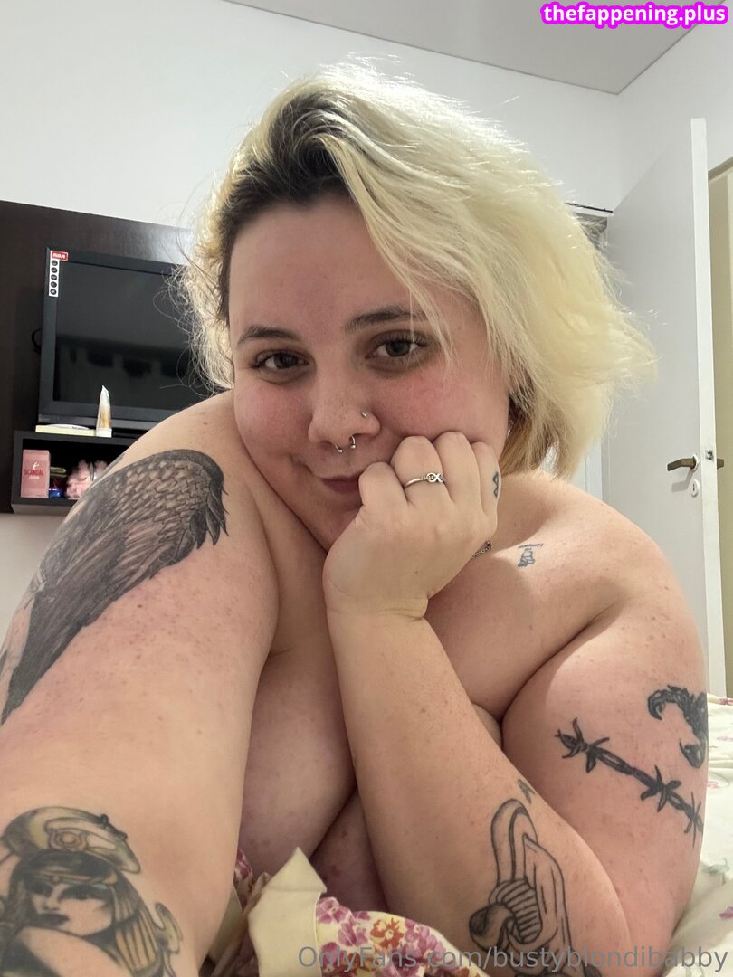 bustyblondibabby