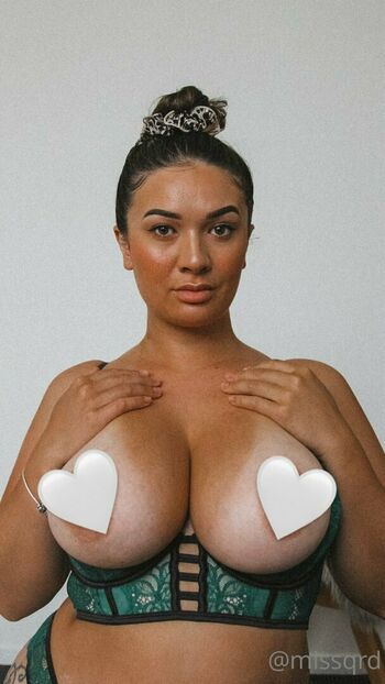 buxom_babenz