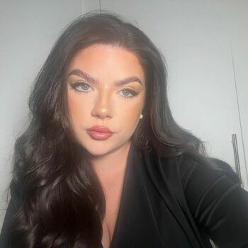 Caitlan Knapton