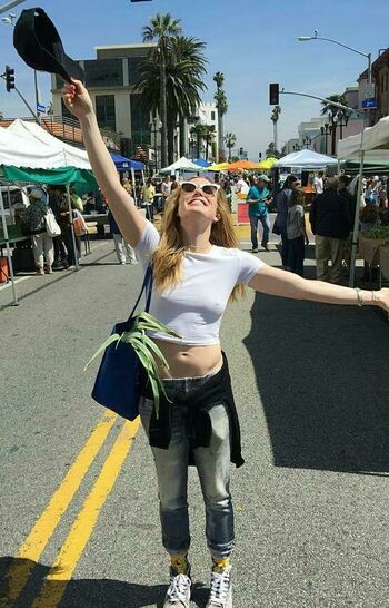 Caity Lotz