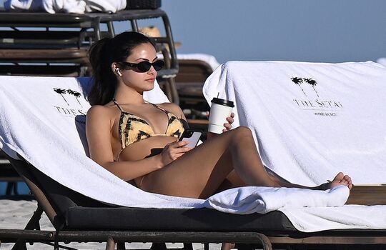 Camila Mendes