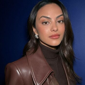 Camila Mendes