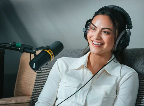 Camila Mendes