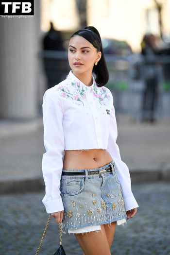 Camila Mendes