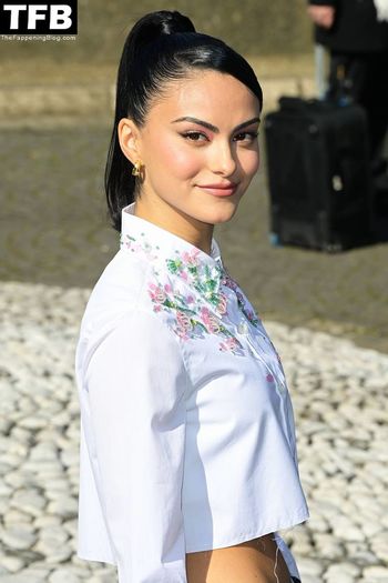 Camila Mendes