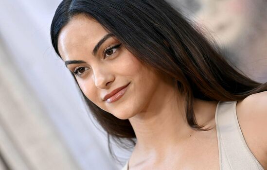 Camila Mendes