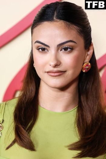 Camila Mendes