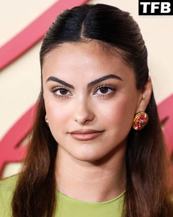 Camila Mendes