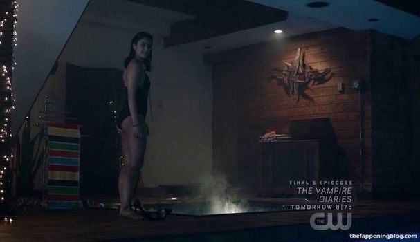 Camila Mendes