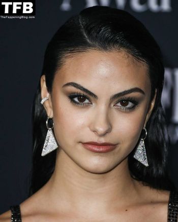 Camila Mendes