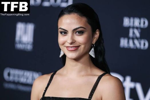 Camila Mendes