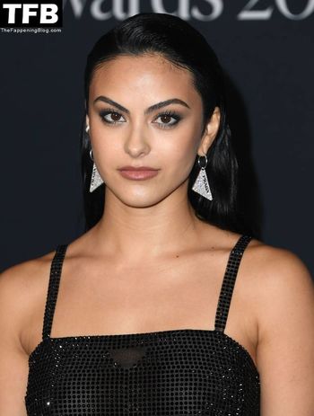 Camila Mendes