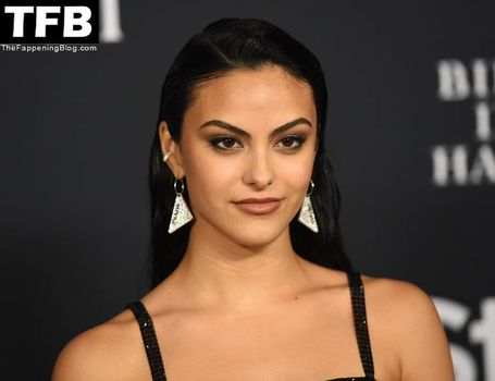 Camila Mendes