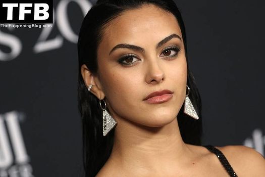 Camila Mendes