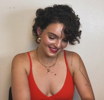 Camren Bicondova