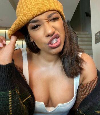 Candice Patton
