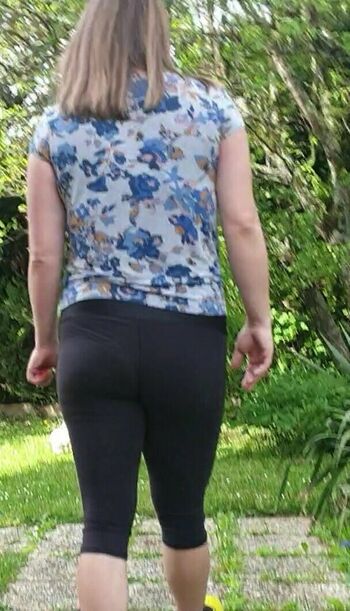 Candid Bralessday