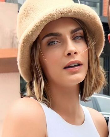 Cara Delevingne