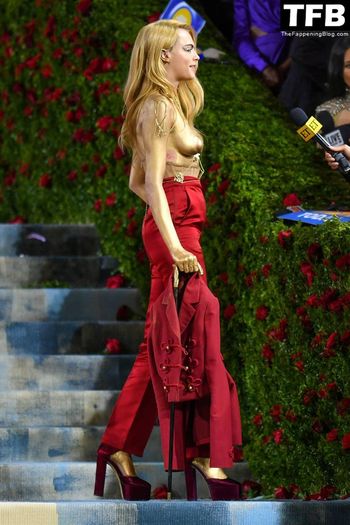 Cara Delevingne