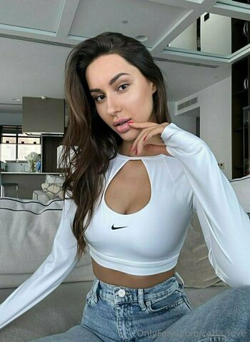 carla_love