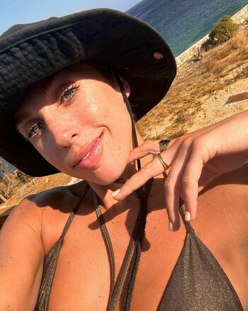 Carlotad26