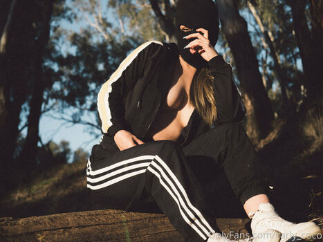 carly_coco