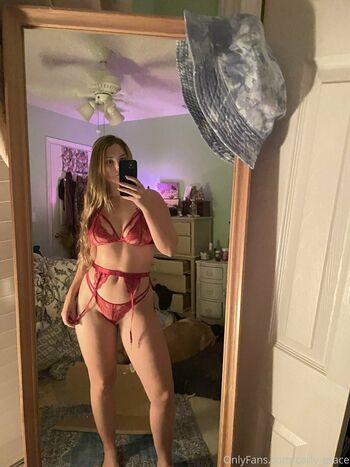 Carly Grace