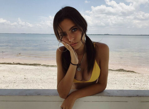 Carly.jb