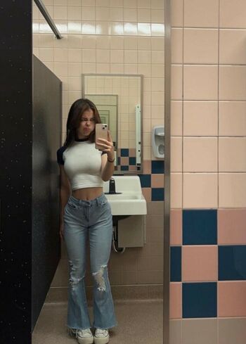 Carly Mai