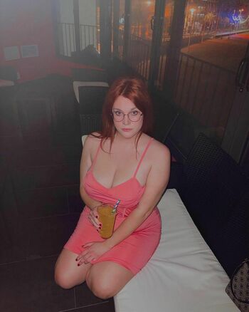 carmen_curvy
