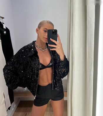 Caro Daur