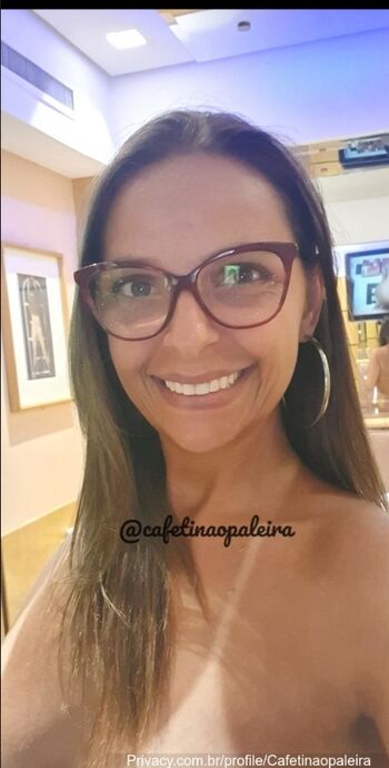 Carol Opaleira