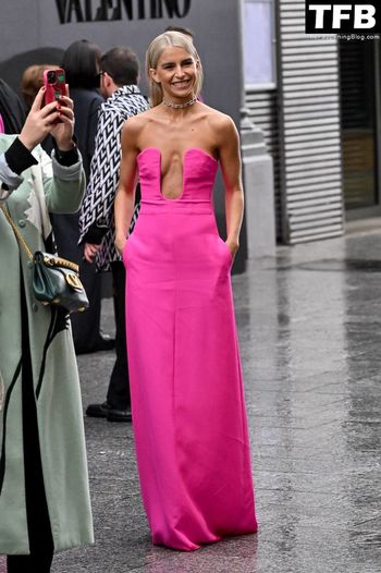 Caroline Daur