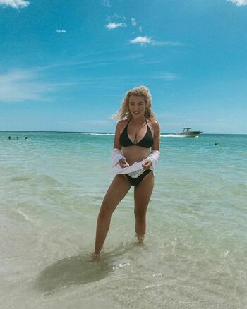 Caroline Wall